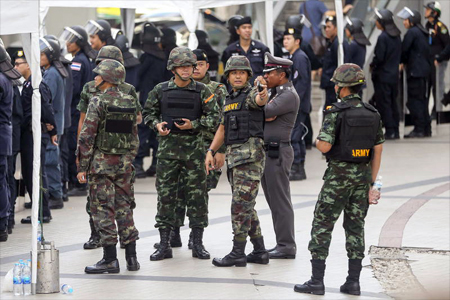 ’Enseñar a la población a vivir en paz y armonía’